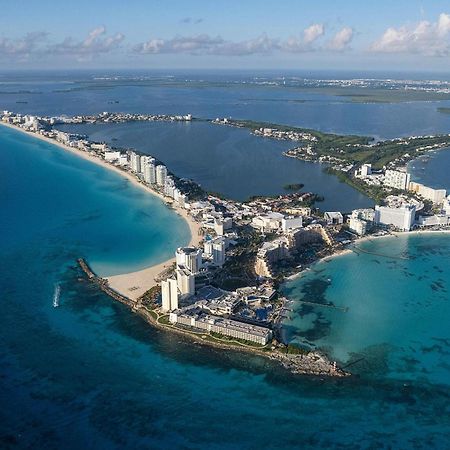 Renovated Aloft Cancun Exterior photo