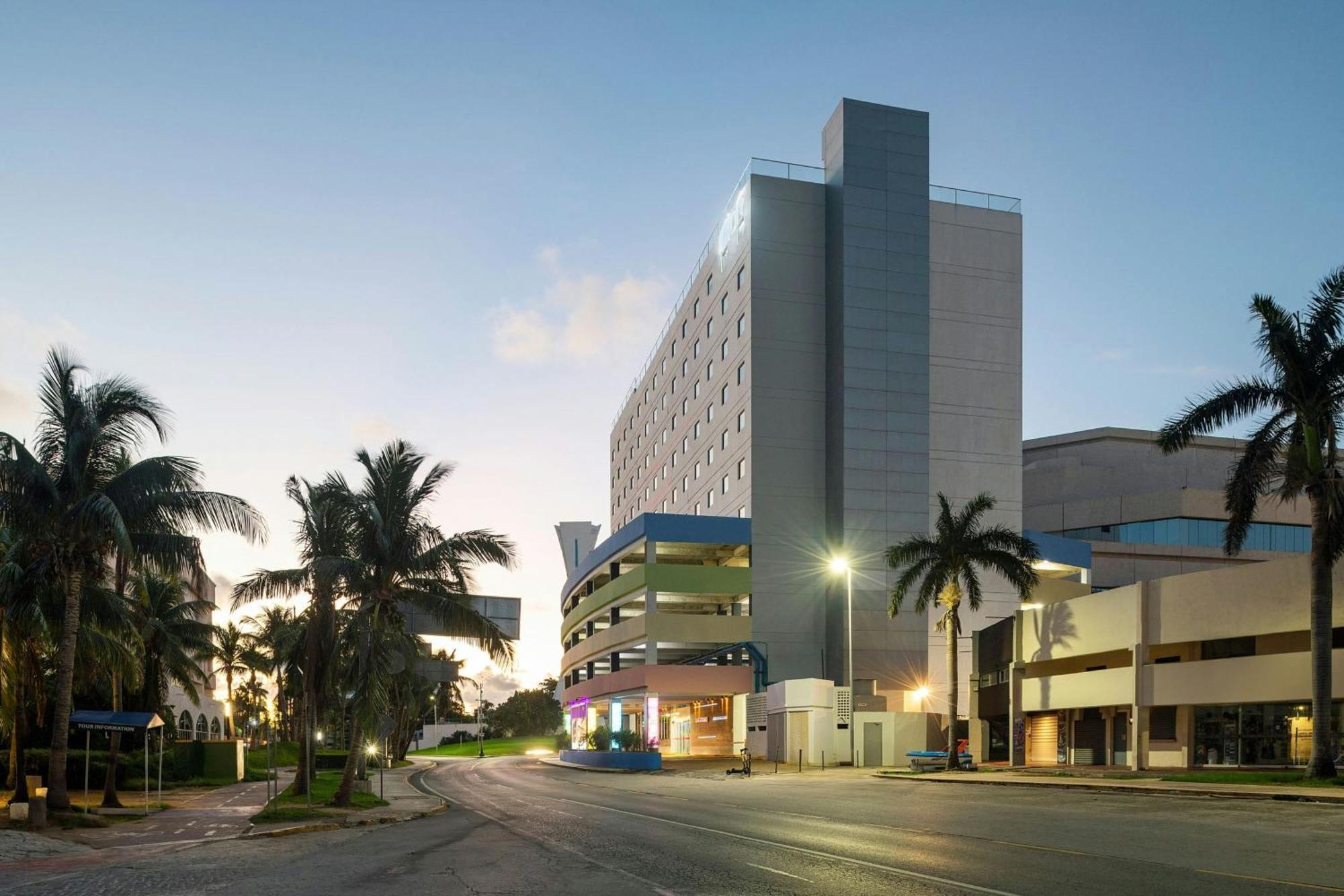 Renovated Aloft Cancun Exterior photo