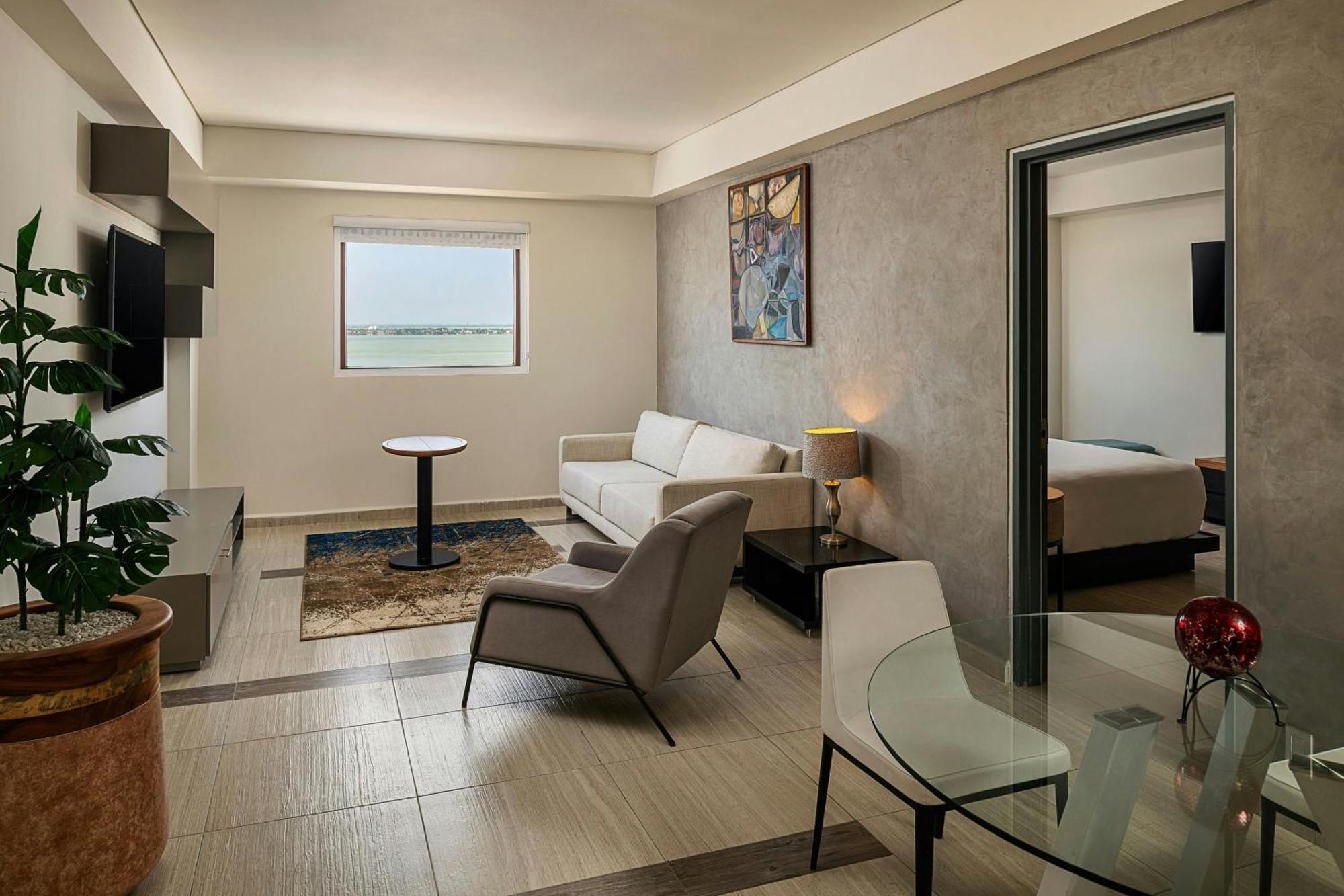 Renovated Aloft Cancun Exterior photo