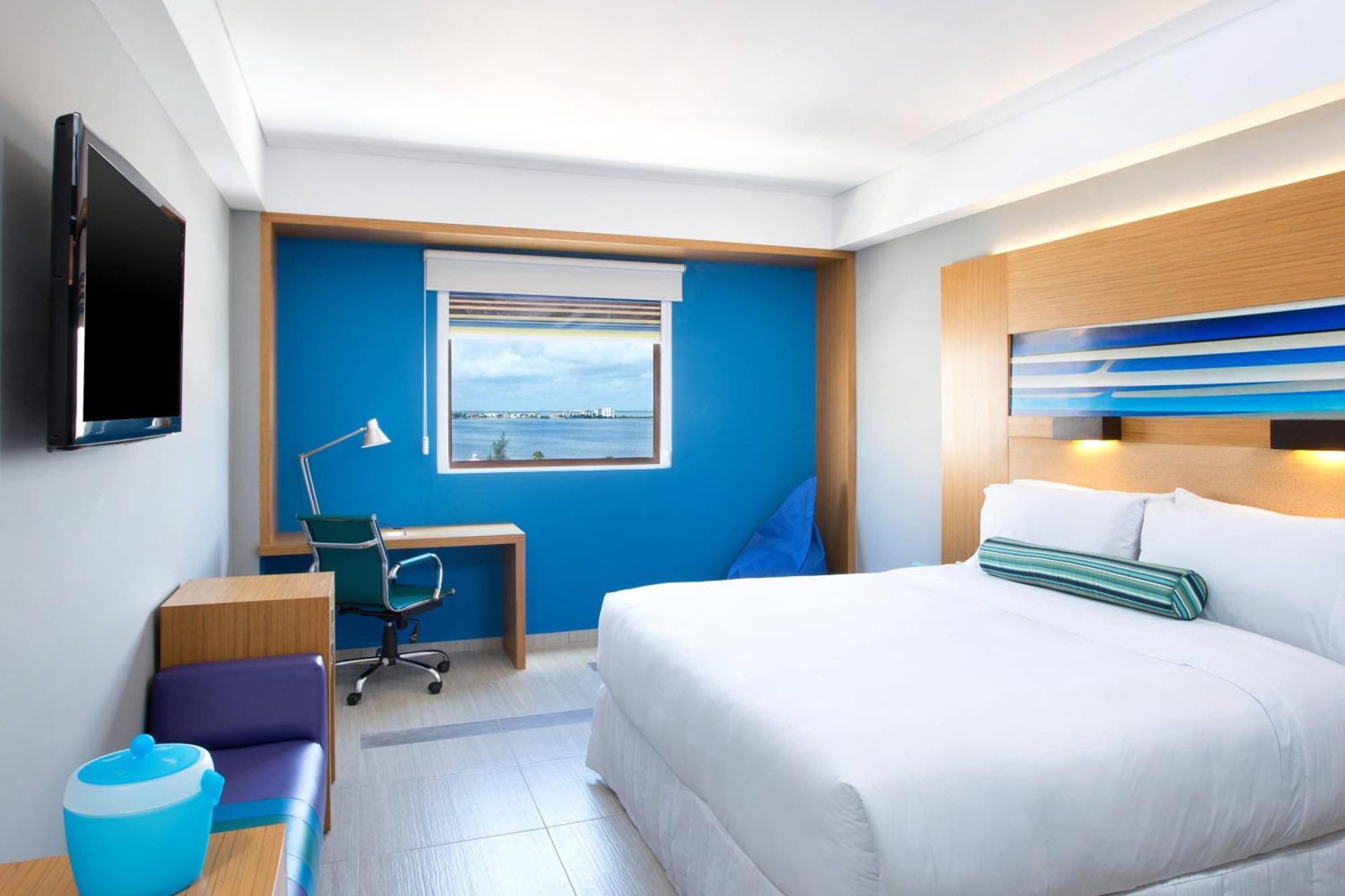 Renovated Aloft Cancun Exterior photo